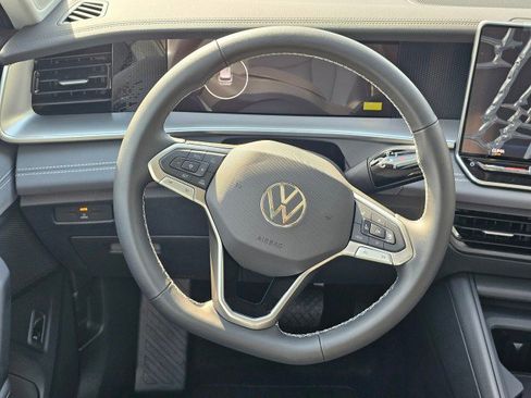 New 2026 Volkswagen Tiguan SE AWD/4WD image 24