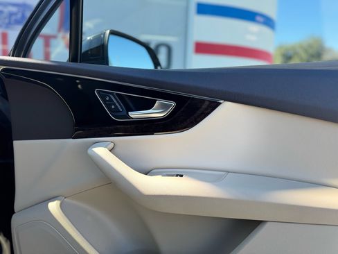 Used 2018 Audi Q7 3.0T Prestige w/ Prestige Package image 49