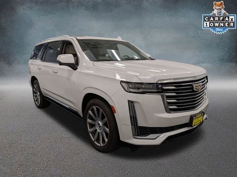 Used 2022 Cadillac Escalade Premium Luxury Platinum w/ Heavy-Duty Trailer Package AWD/4WD image 3