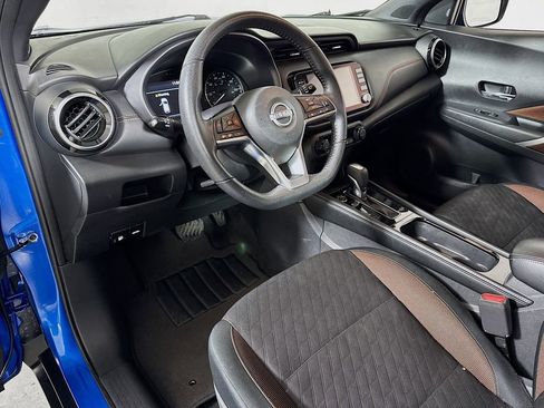 Used 2024 Nissan Kicks SR image 7