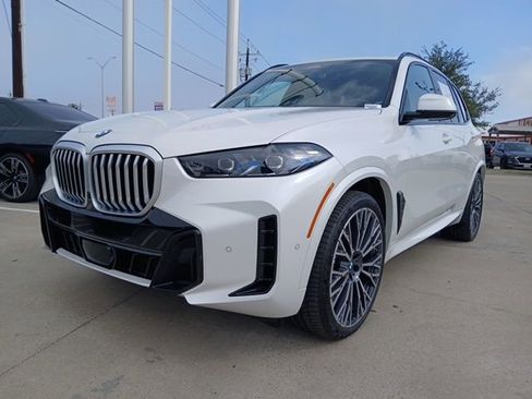 New 2026 BMW X5 sDrive40i RWD image 3