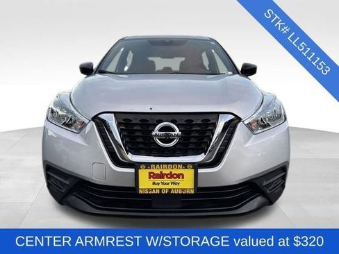 Used 2020 Nissan Kicks S image 2