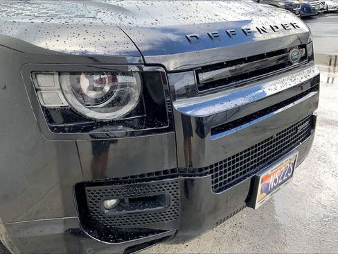 Used 2022 Land Rover Defender 110 X-Dynamic HSE image 33