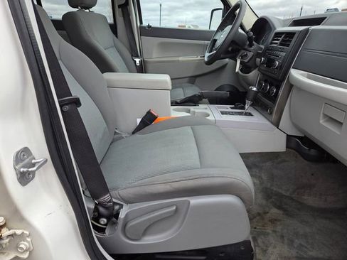 Used 2008 Jeep Liberty Sport w/ Popular Equipment Group AWD/4WD image 32