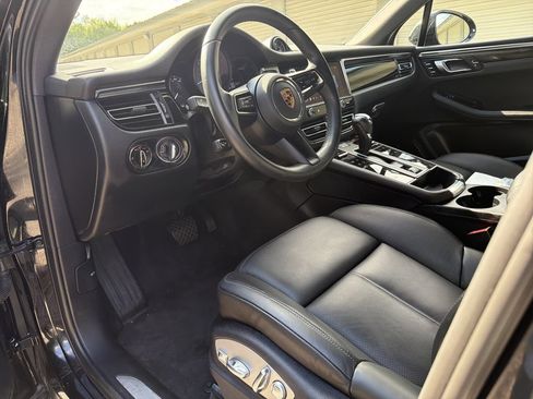 Used 2024 Porsche Macan S AWD/4WD image 4