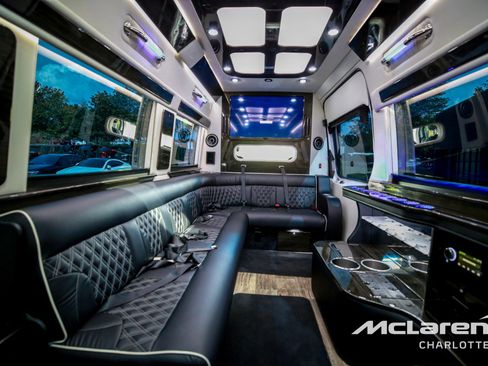 Used 2023 Mercedes-Benz Sprinter 3500 image 22