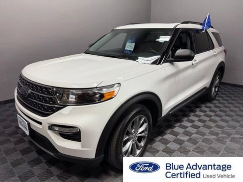 Used 2022 Ford Explorer XLT w/ Equipment Group 202A AWD/4WD image 1