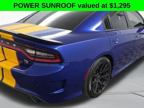 Used 2019 Dodge Charger Scat Pack w/ Dynamics Package image 7