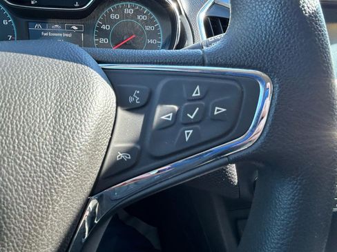 Used 2017 Chevrolet Cruze LT w/ Convenience Package image 19