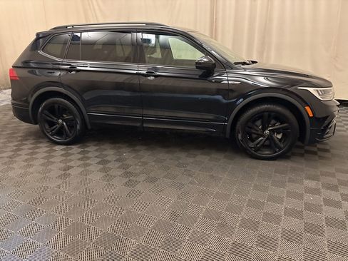 Used 2024 Volkswagen Tiguan SE R-Line image 4