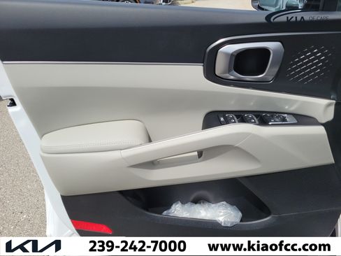 New 2026 Kia Sorento S FWD image 32