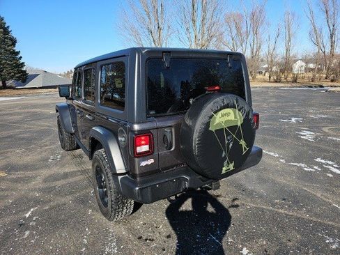 Used 2021 Jeep Wrangler Unlimited Willys image 3