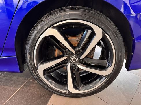 Used 2018 Honda Accord Sport image 31