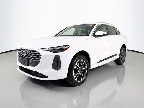 New 2025 Audi Q5 Premium image 3