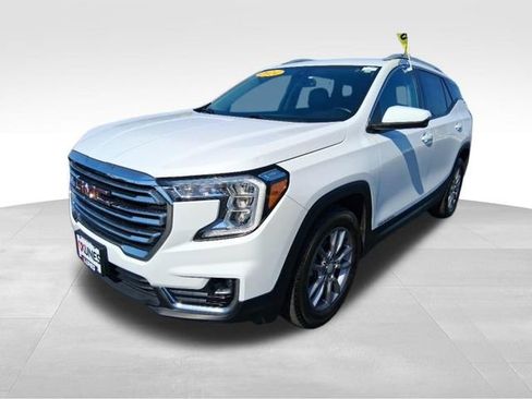 Used 2024 GMC Terrain SLT AWD/4WD image 4