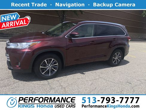 Used 2018 Toyota Highlander XLE w/ Protection Package #3 AWD/4WD image 1