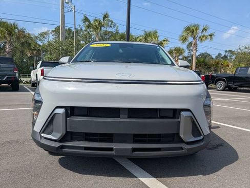 Used 2025 Hyundai Kona SEL FWD image 9