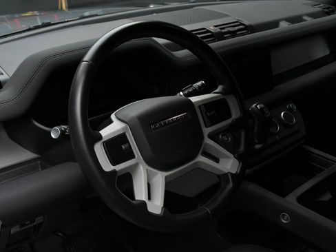 Used 2023 Land Rover Defender 110 X-Dynamic SE AWD/4WD image 28