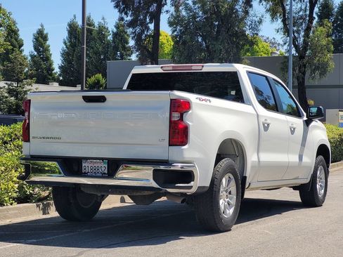 Used 2019 Chevrolet Silverado 1500 LT AWD/4WD image 4