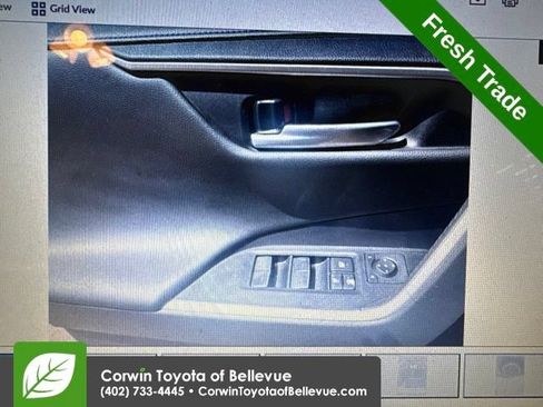 Used 2023 Toyota RAV4 XSE AWD/4WD image 3