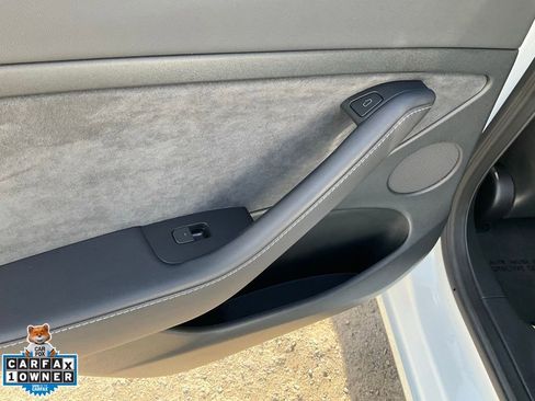 Used 2023 Tesla Model 3 Performance image 50