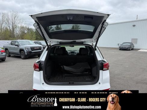 Used 2024 Chevrolet Equinox LT w/ LPO, Floor Liner Package FWD image 25