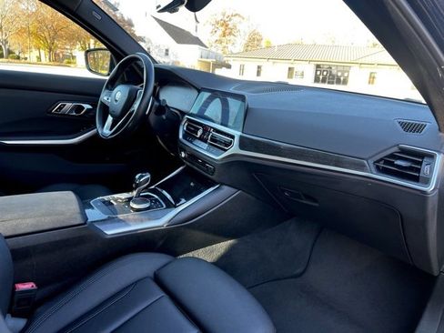 Used 2021 BMW 330i Sedan w/ Convenience Package image 24