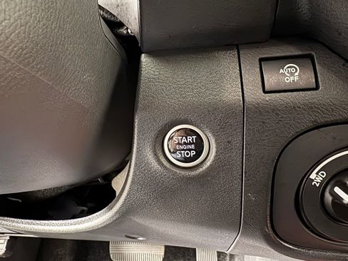 Used 2025 Nissan Frontier PRO-4X w/ Pro Premium Package image 22