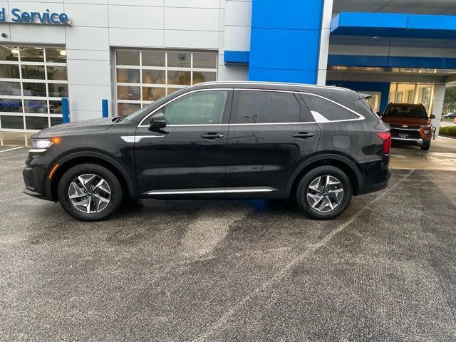 Used 2022 Kia Sorento S AWD/4WD image 2
