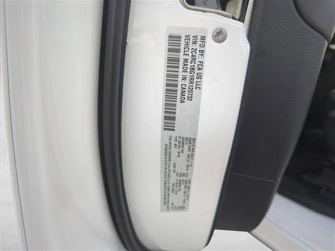 Used 2024 Chrysler Pacifica Touring-L w/ S Appearance Package image 30