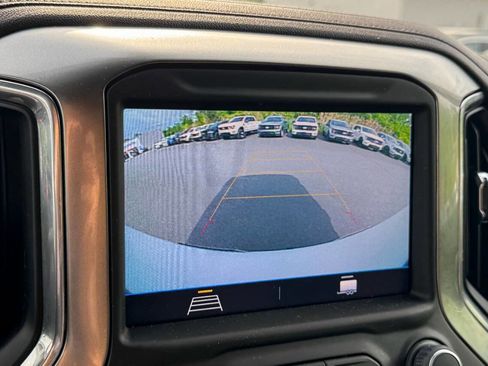 Used 2022 Chevrolet Silverado 1500 RST w/ Z71 Off-Road Package image 23