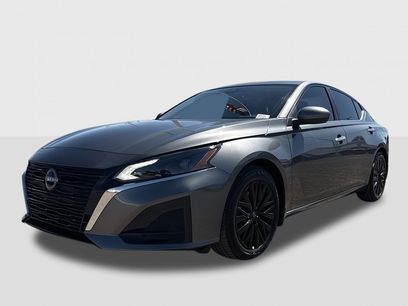 New 2025 Nissan Altima 2.5 SV