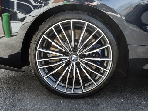 Used 2022 BMW M850i xDrive Coupe w/ M Carbon Exterior Package AWD/4WD image 29