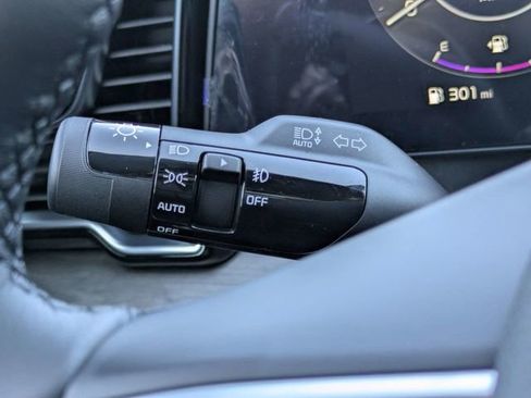 New 2025 Kia Sportage X-Pro AWD/4WD image 32