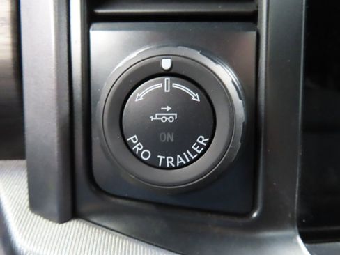 Used 2025 Ford F150 Lariat w/ Tow/Haul Package AWD/4WD image 61