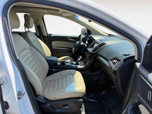 Used 2015 Ford Edge SEL w/ Equipment Group 201A FWD image 19