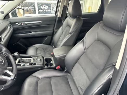 Used 2017 MAZDA CX-5 Touring w/ Preferred Equipment Package AWD/4WD image 3
