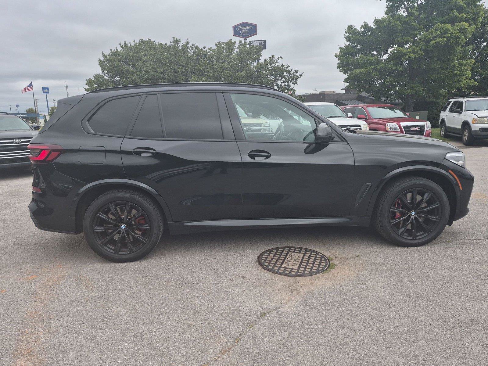 Used 2021 BMW X5 M50i AWD/4WD image 6
