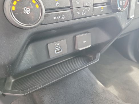 Used 2023 Ford F250 XL w/ STX Appearance Package AWD/4WD image 28