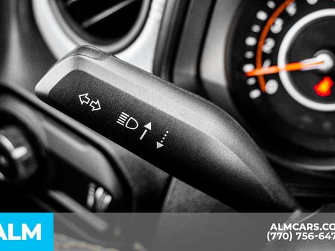 Used 2024 Jeep Wrangler Sport S image 33