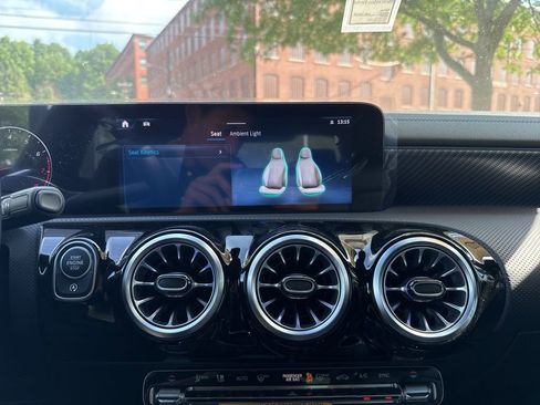 New 2025 Mercedes-Benz CLA 250 4MATIC image 33