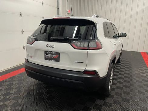 Used 2021 Jeep Cherokee Latitude Plus AWD/4WD image 17