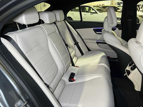 Used 2025 Mercedes-Benz C 300 4MATIC Sedan image 12