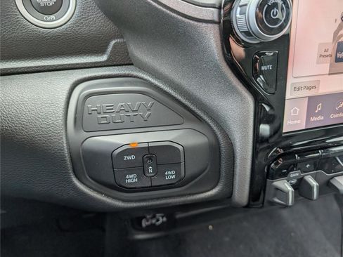 New 2026 RAM 2500 Tradesman AWD/4WD image 19