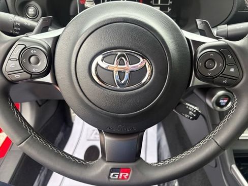 Used 2023 Toyota GR86 Premium w/ ALL Weather Mat Package (TMS) RWD image 32