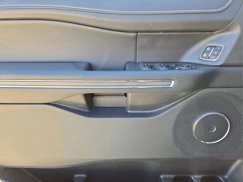 Used 2022 Ford Expedition Max XLT image 20