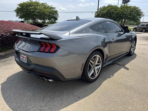Used 2024 Ford Mustang GT RWD image 5