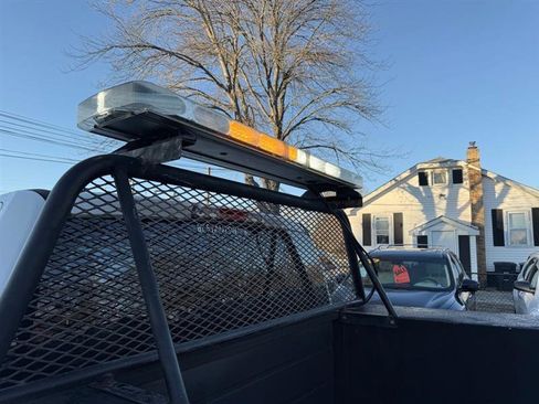 Used 2017 Ford F250 XL w/ Power Equipment Group image 20