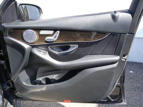 Used 2018 Mercedes-Benz GLC 300 4MATIC Coupe image 35