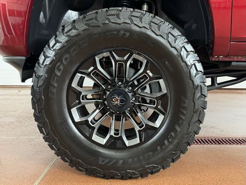 Used 2024 RAM 3500 Laramie w/ Night Edition image 9